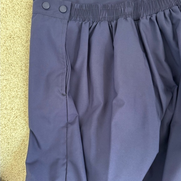 Forrester’s Women’s Gore-Tex Purple Plaid Golf Windbreaker Set - Picture 12 of 12